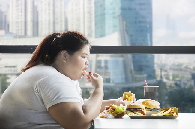 Binge Eating Disorder Dapat Membuat Orang Makan Terlalu Berlebihan