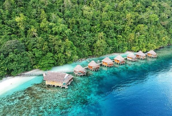 5 Pantai Indah Dari Indonesia Yang Di Sebut Mirip Dengan Wisata Pantai Luar Negeri